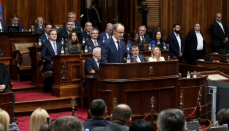 Serbia me qeveri të re, Gjuro Macut zgjidhet kryeministër