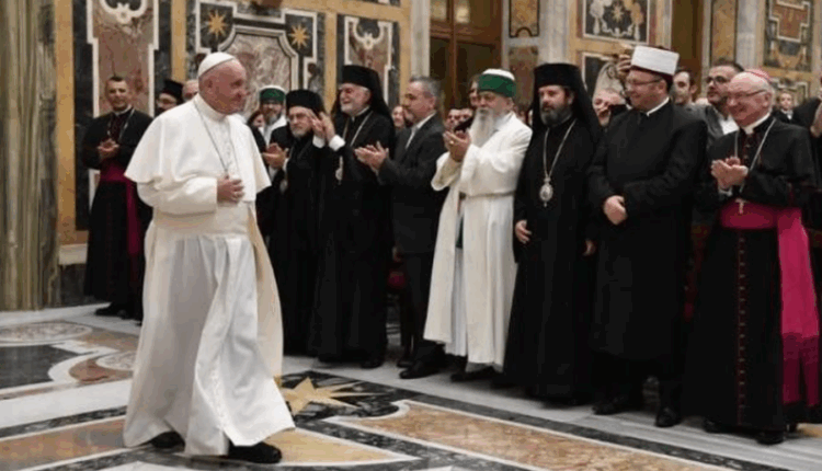 Vdekja e Papa Françeskut, e shtuna e 26 prillit ditë zie në Shqipëri