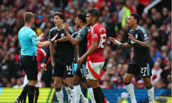 Aston Villa do të ndërmarrë veprime zyrtare, pas vendimit kontravers të gjyqtarit në duelin ndaj Unitedit