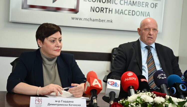 Dimitrieska-Koçoska në takim në OEMV – Po ulim normat doganore për 70 produkte, prodhimi dhe eksporti do të rriten