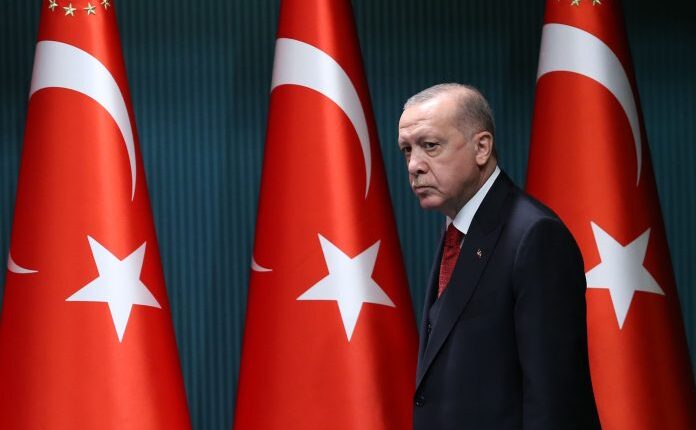 Përplasje në Qipro, Erdogan paralajmëron protestuesit: Mos mbillni farat e urrejtjes, nuk do keni sukses