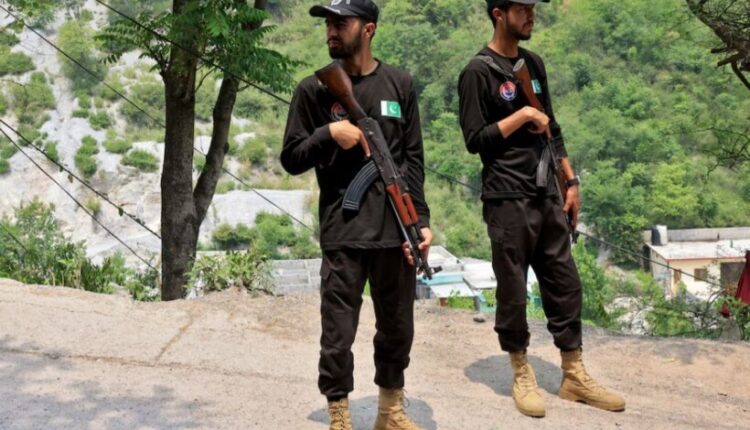 Pakistani thotë se rrëzoi 25 dronë, India thotë se zmbrapsi hakmarrjen pakistaneze