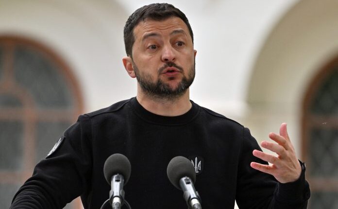 “Presioni ndërkombëtar është i domosdoshëm”, Zelensky: Sa më efektive të jenë sanksionet, aq më shpejt do arrijmë paqen