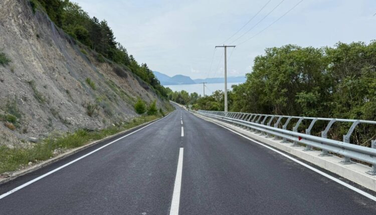 Përfundon në afatin e caktuar rehabilitimi i rrugës magjistrale Ohër – Shën Naum në gjatësi prej 24,3 kilometra