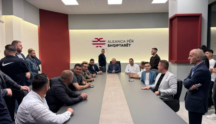 Taravari: Aleanca për Shqiptarët më mirë të kalojë në opozitë
