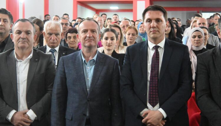 Taravari: “Kur të jemi në qeveri, nuk duam të jemi kukulla. O jemi si duhet, o më mirë të mos jemi fare”