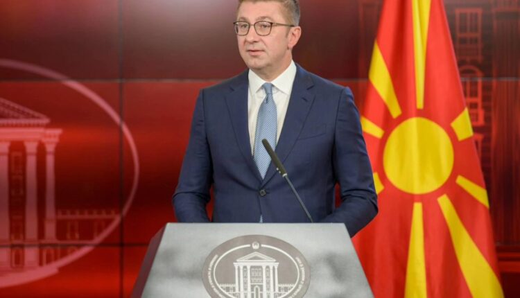 Mickoski: S’e kemi problem që t’i fusim në Kushtetutë edhe portugezët e spanjollët, por Bullgaria duhet të jetë e qartë
