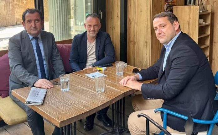 Qoku e Fetai takohen me ambasadorin e Kosovës Qehaja, paralajmërojnë vendosjen e “One Stop Shop” në Jazhincë