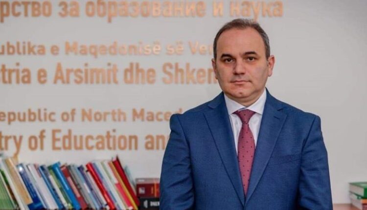 A do të ketë zgjidhje për shkollën e Nerovës – Flet zëvendësministri i Arsimit, Lulzim Aliu