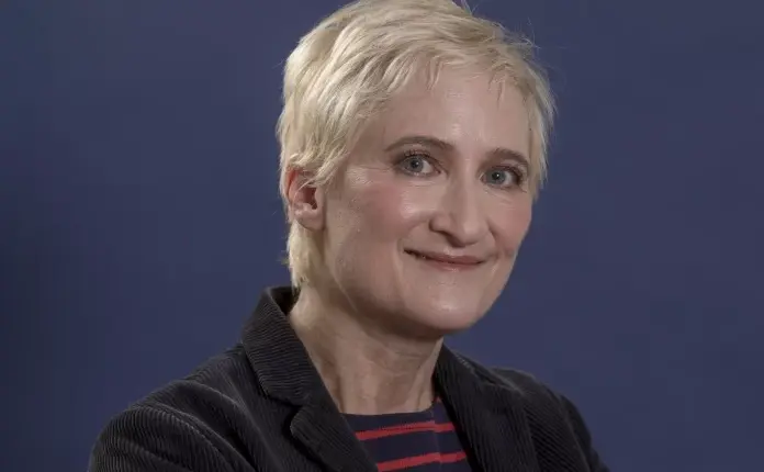 Si pasojë e zjarrit që i kaploi shtëpinë, vdiq muzikantja Jill Sobule