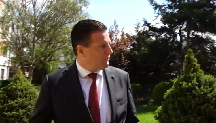 Bahtiri thotë se nuk e di se a ka ndryshuar propozimi për kryeparlamentar