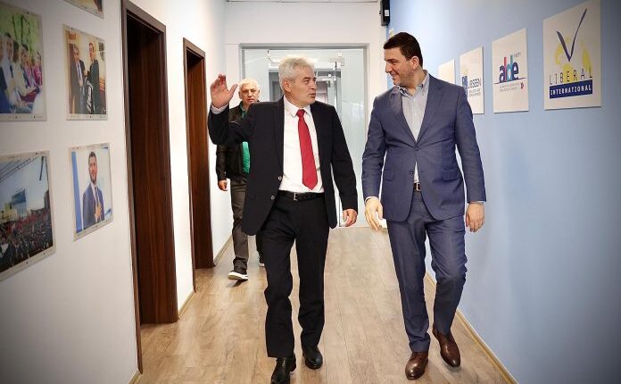 Kryetari i PDK-së, Memli Krasniqi ka pritur në takim liderin e BDI-së, Ali Ahmetin
