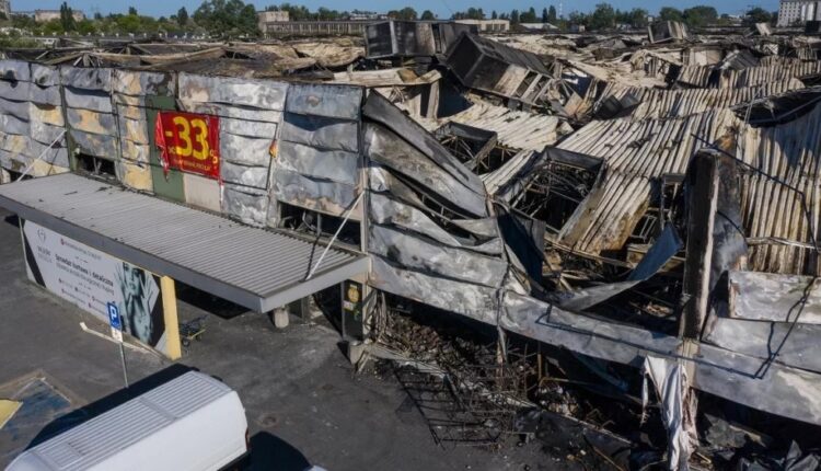 Polonia: Rusia e urdhëroi zjarrin e madh në qendrën tregtare në Varshavë