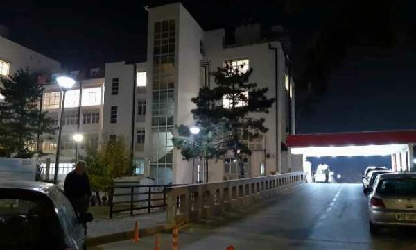 QKUK jep detaje: Një paciente 40-vjeçare ka bërë vetëvrasje, ishte e hospitalizuar në Klinikën e Psikiatrisë