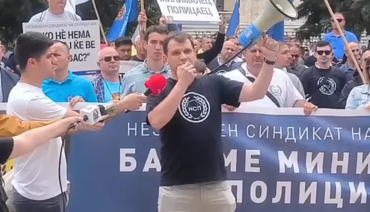 Sindikata e pavarur e policisë së RMV-së protestoi dhe kërkoi paga më të larta