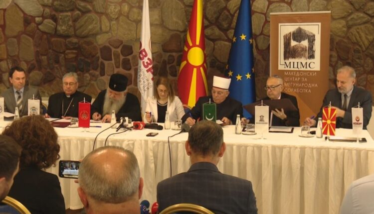 Bashkë kundër ekstremizmit të dhunshëm, udhëheqësit fetarë në Maqedoni nënshkruan deklaratë