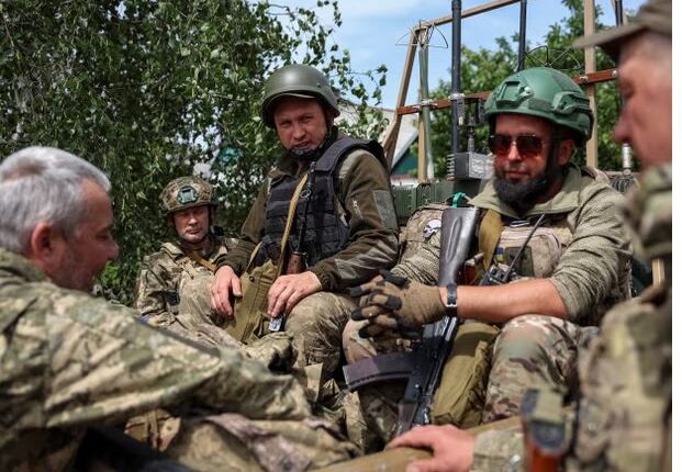 Ukraina lëshon valë dronësh drejt Moskës