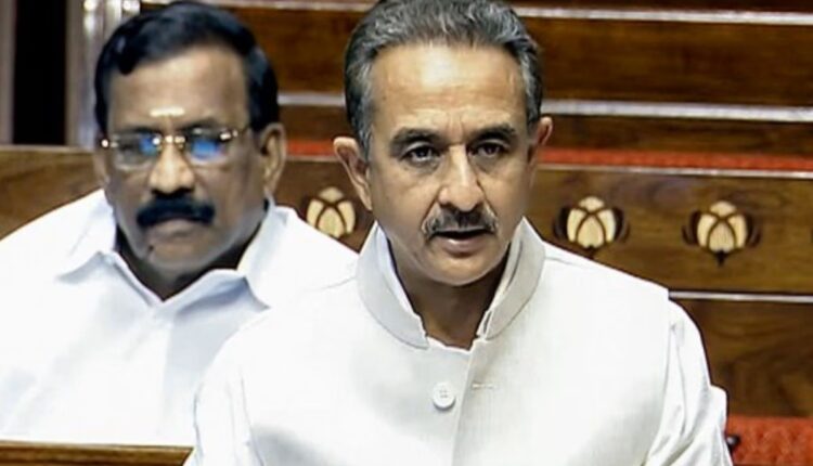 Ministri indian: Sulmet u dërguan mesazh ‘vendeve armike’
