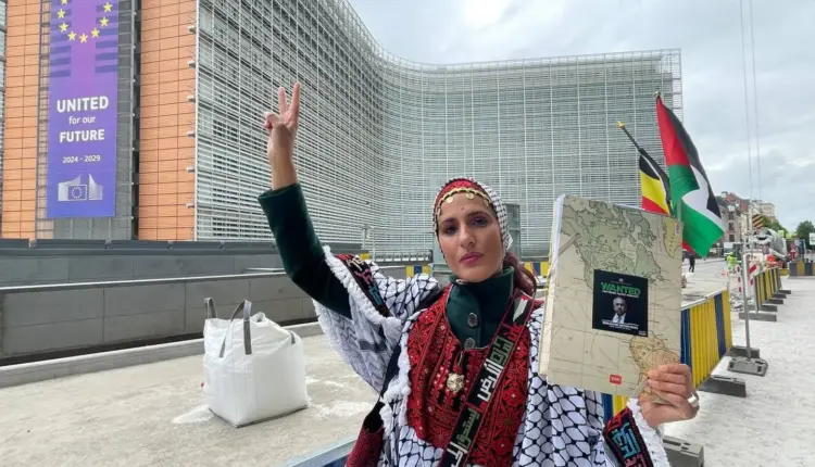 Vajza e re që vajtoi për Gazën para KE-së: Një britmë rebelimi që shpërtheu nga zemra