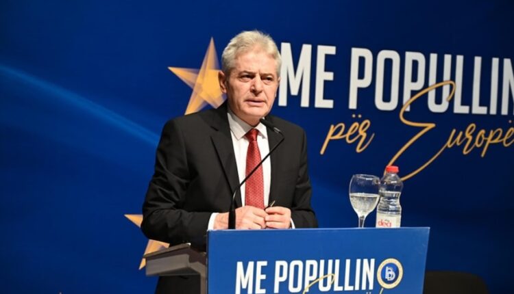 Ali Ahmeti ja mësyn Strugës