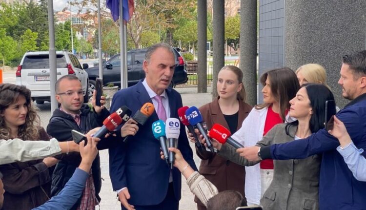 Limaj: Kosova duhet t’i ketë urgjentisht institucionet, s’e ka luksin të mbetet kështu