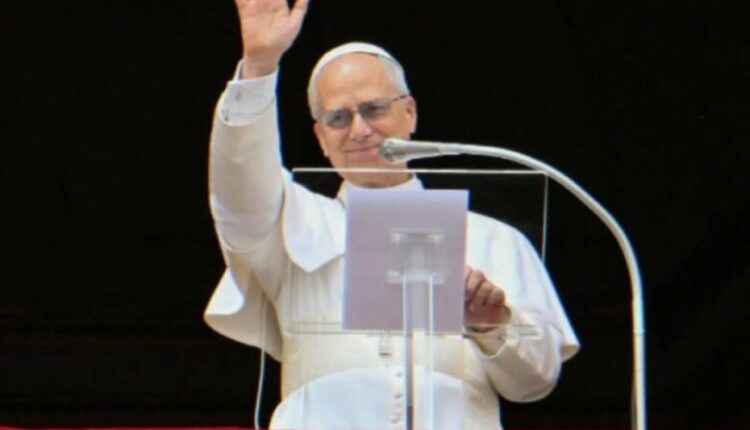 Papa Leoni XIV: Dinjiteti i emigrantëve duhet të respektohet