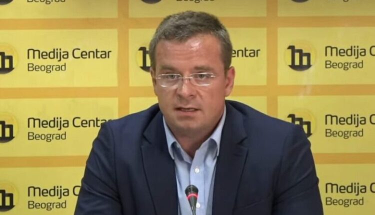 Osmani ‘goditi’ BE-në për tolerancë ndaj Vuçiqit, avokati serb mbështet hapur presidenten e Kosovës – ja mesazhi i tij!