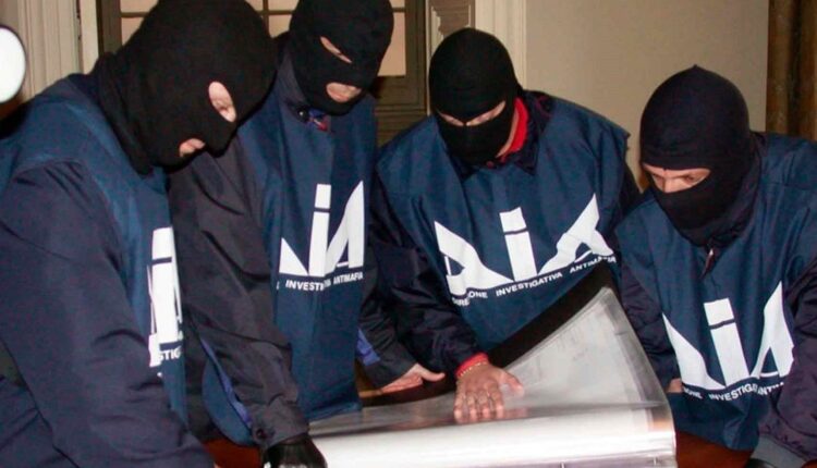 Raporti i DIA-s: Mafia shqiptare po fiton lidership në trafikun e kokainës!