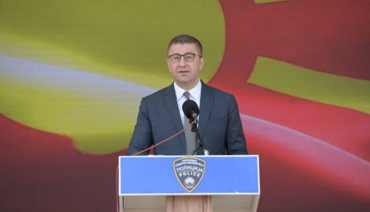 Mickoski në Ditën e Policisë: Mbaroi koha e “do ta rregulloj” dhe “do të lajmërohem”! Në Maqedoni s’ka më vend për lidhje