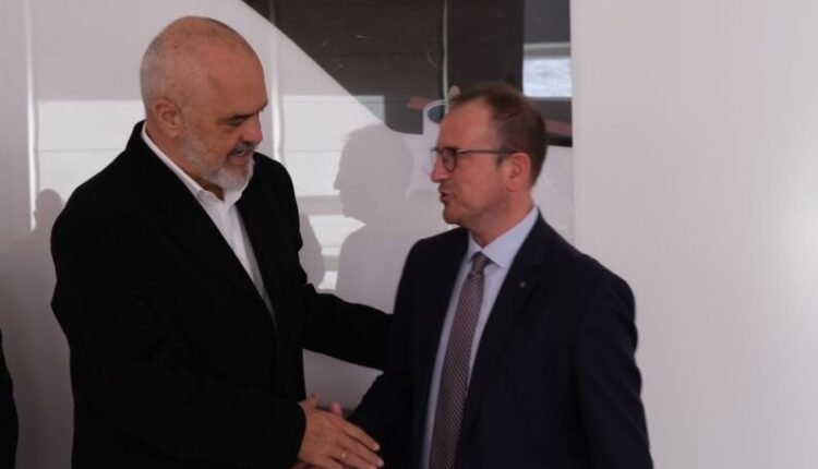 Taravari përgëzon Ramën për fitoren e madhe në Shqipëri