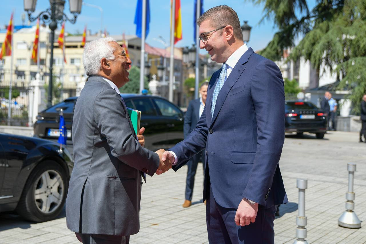 Mickoski: Përkushtimi ynë në procesin e integrimeve evropiane do të forcohet në periudhën që vijon, e ardhmja e qytetarëve maqedonas është në kuadër të familjes evropiane