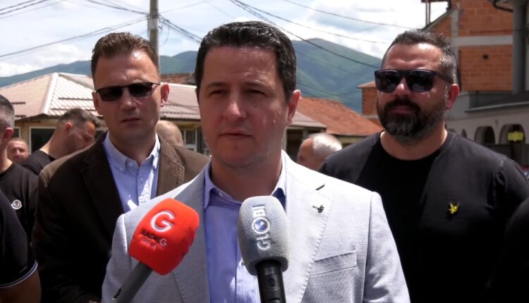 Valbon Limani përuroi asfaltimin e rrugës kryesore të fshatit Zdunjë (VIDEO)