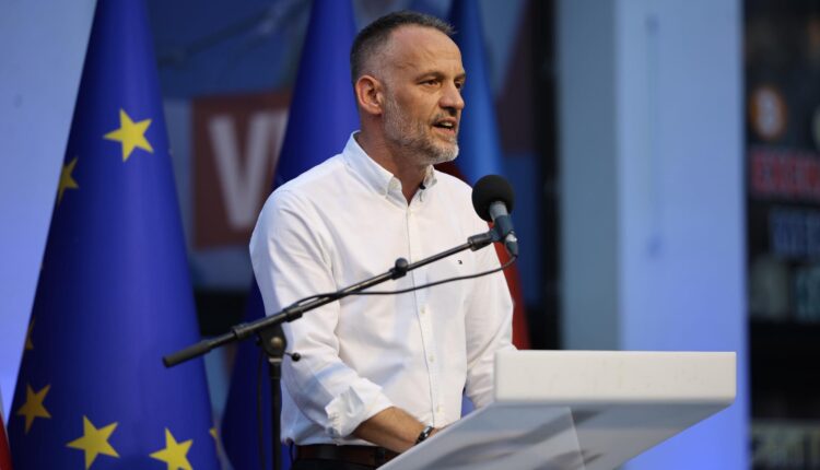 Fetai në hapjen e shtabit qendror të VLEN: Sot po e ndezim flakën e ndryshimit