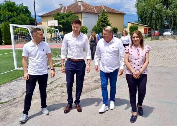 Ambasadori i Shqipërisë Meidani në Komunën e Bërvenicës