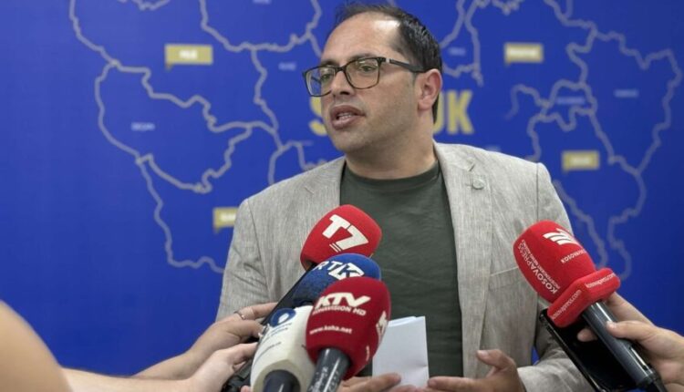 Punëtorët e sigurimit largohen nga QKUK, Osmani: Policia merr përsipër sigurimin