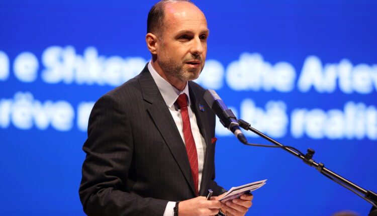 Ibrahimi: BDI nuk flet për listën e zezë, Soravian dhe Gruevskin, ndërsa shesin moral në Facebook