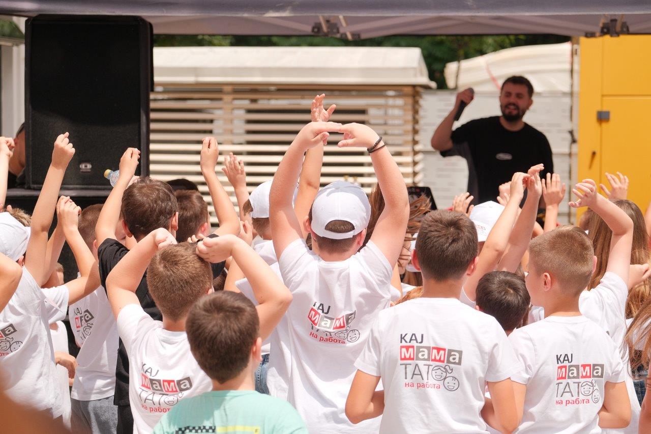„Тe nëna dhe babai në punë“ Projekt i EVN që motivon më të rinjtë të bëhen pjesë e botës së energjetikës