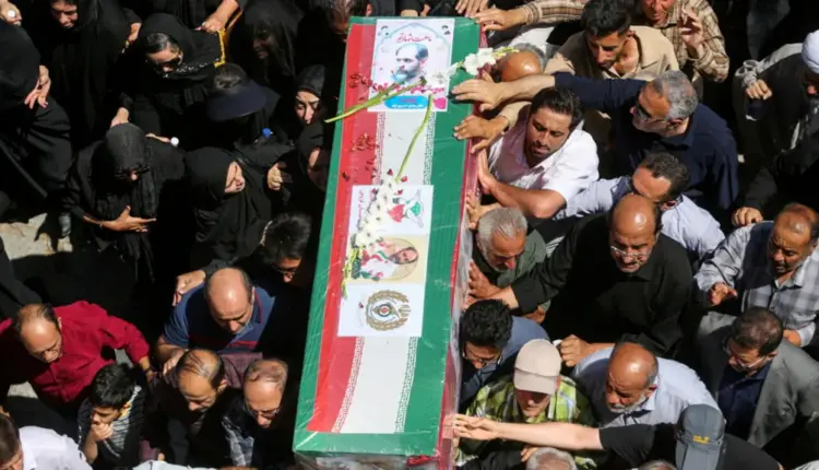 Nis funerali shtetëror për ushtarakët iranianë të vrarë në konfliktin me Izraelin