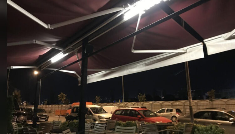 Bie tenda e një lokalit në Tetovë, lëndohet rëndë një grua
