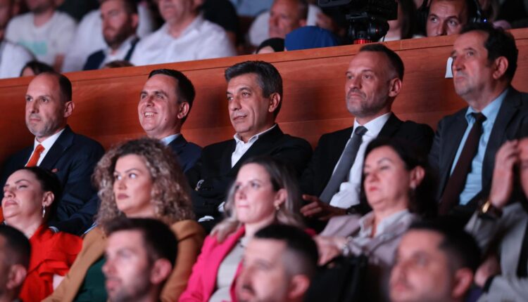 “A po i shërben Izetit, a po punon për Bilallin”, Fetai ka një mesazh për aktivistët e ASH-së