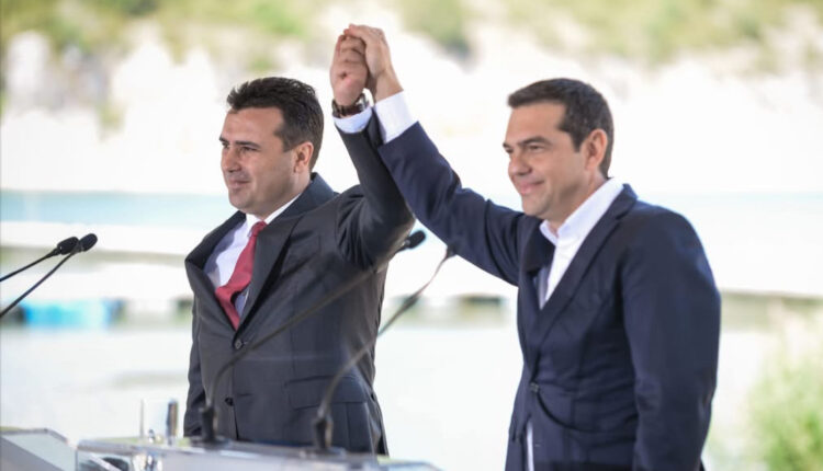 Shtatë vjet nga Marrëveshja e Prespës: Çfarë u arrit dhe çfarë mbetet pezull mes Shkupit dhe Athinës?