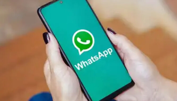 Irani u bën thirrje qytetarëve të fshijnë aplikacionin WhatsApp