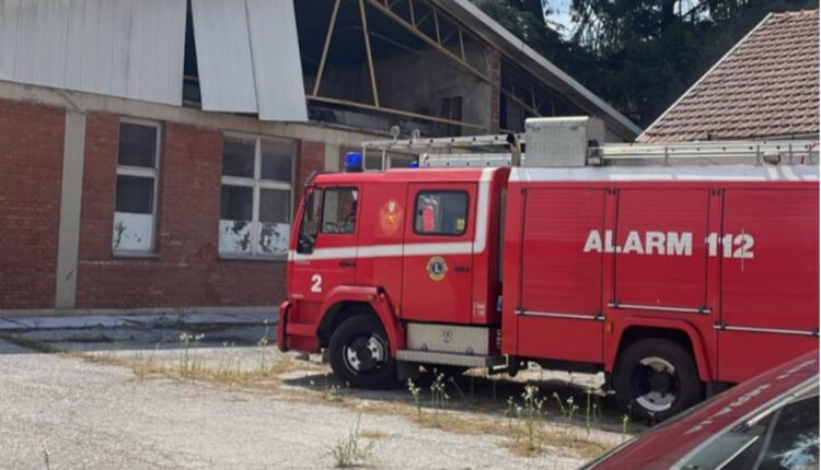 Zjarr në Kazermën e Tetovës, lëndohen dy ushtarë