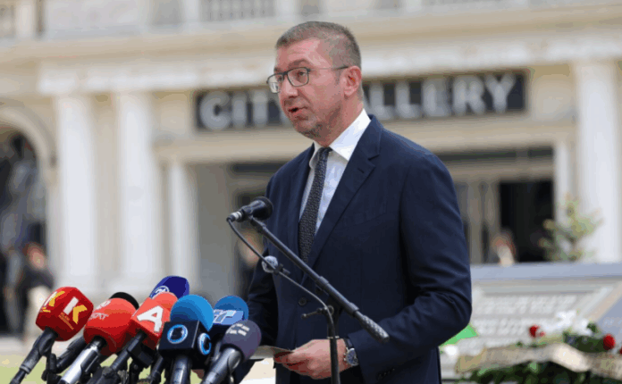 Mickoski: Mos kini dilema, qëndrimi për agresionin rus mbetet i njëjtë