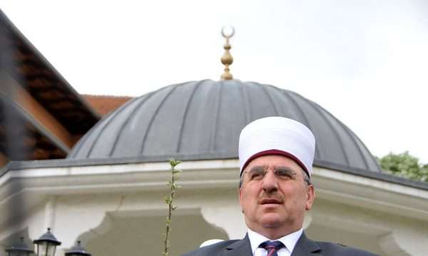 Tërnava propozon banesa falas për familjet me katër ose më shumë fëmijë: Rënia e natalitetit është alarm kombëtar