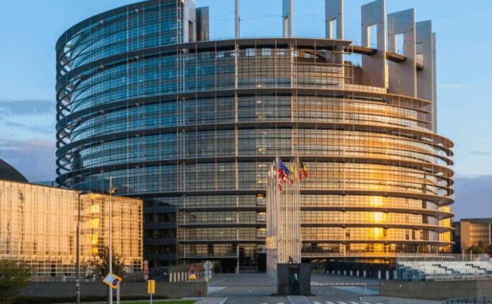 Eurodeputetët bullgarë: Mickoski i dinte amendamentet para se të publikoheshin, a ka rrjedhje të informacioneve në PE?
