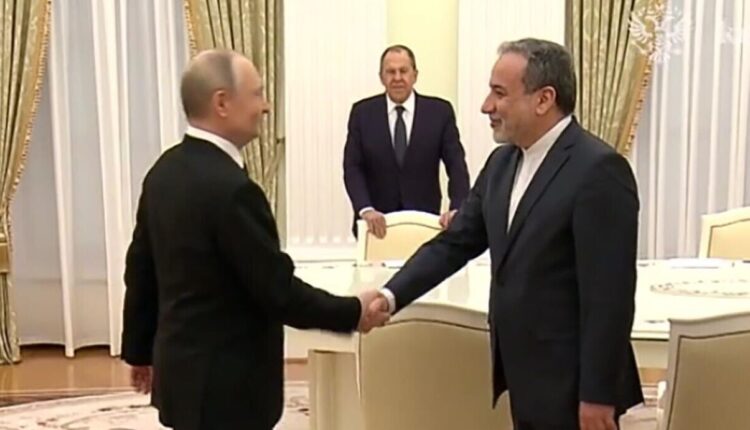 Ministri i Jashtëm iranian takon Putinin, në Teheran shtohen thirrjet për hakmarrje