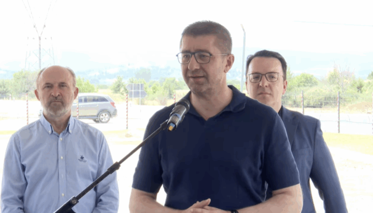 Mickoski: Arritëm ta amortizojmë goditjen që disa nga politikanët në Bruksel donin t’i shkaktonin ndaj identitetit maqedonas