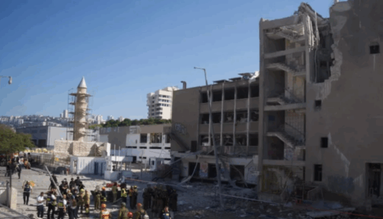 Irani godet me raketa xhamitë historike të Izraelit, publikohen pamje (VIDEO)