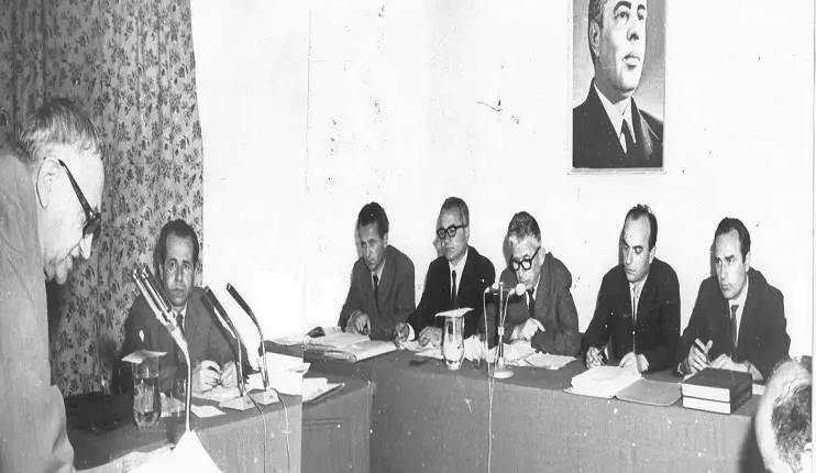 U ekzekutua me plumb pas koke nga skuadra e pushkatimit, kërkesa e ish-zv.kryeministrit për faljen e jetës: Fajet e mia tepër të rënda i kam pranuar, ndjehem thellësisht i penduar, qëndroj kokë ulur